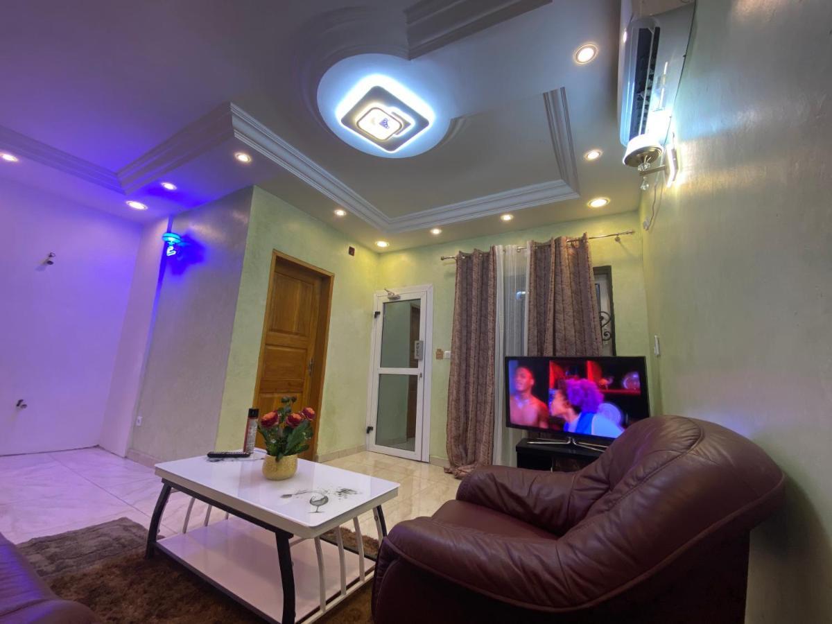 Residence Martha Yaounde Exterior photo