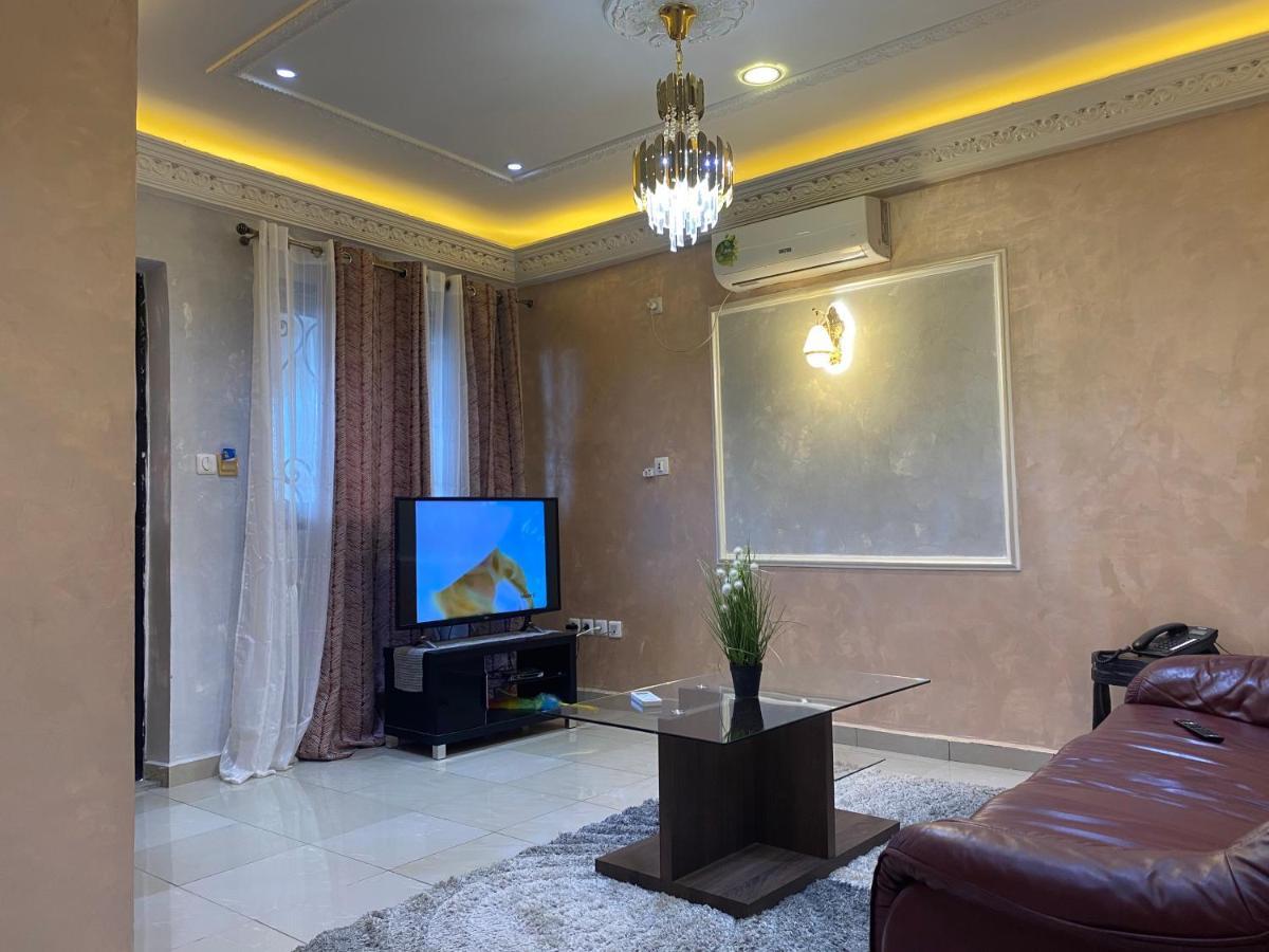Residence Martha Yaounde Exterior photo