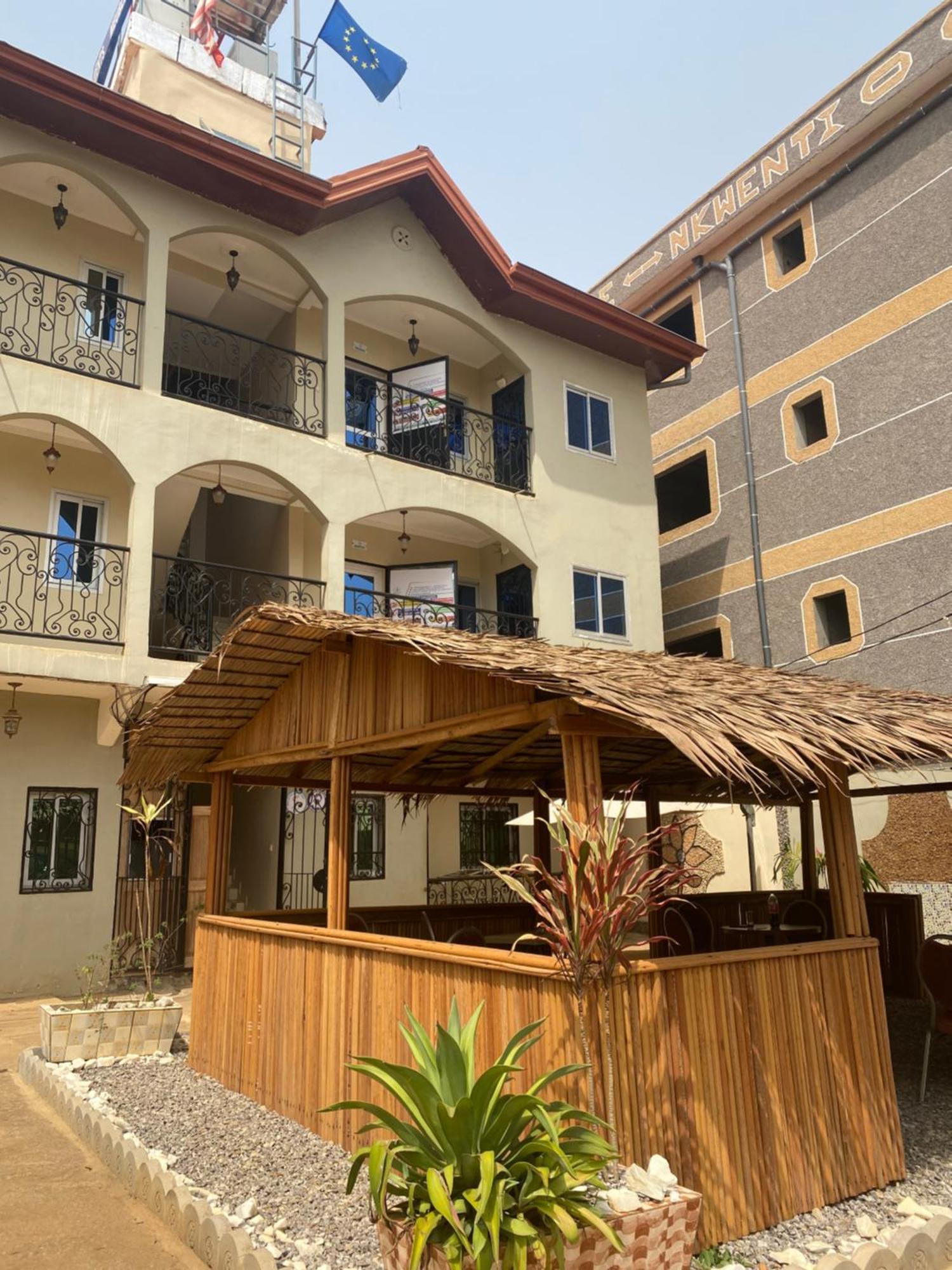 Residence Martha Yaounde Exterior photo