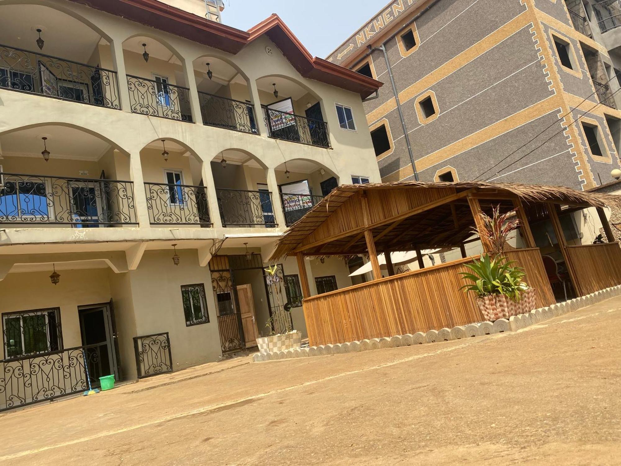 Residence Martha Yaounde Exterior photo
